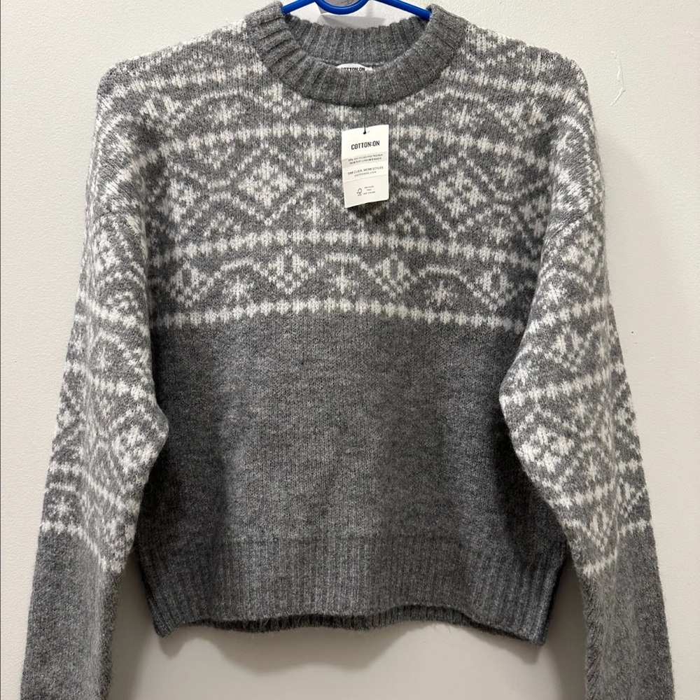 Gray Patterned Crew Neck Sweater